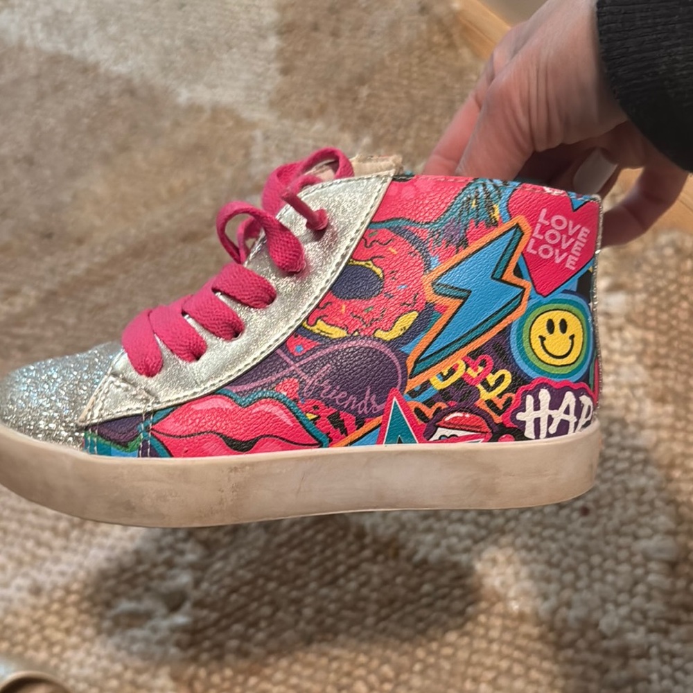 Kids Glitter Sneakers with Pink Laces
